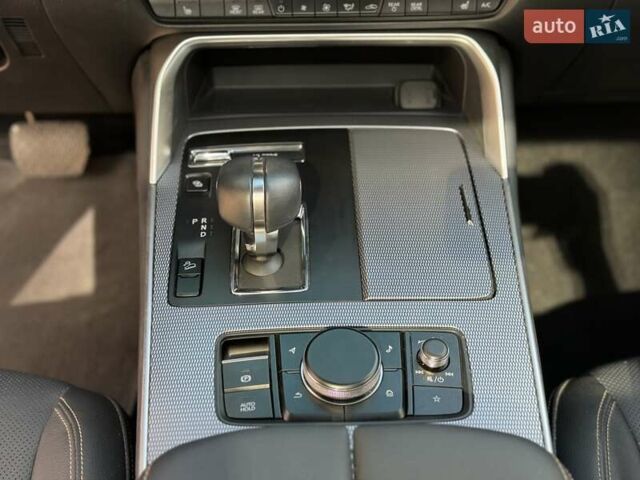 Сірий Мазда CX-90, об'ємом двигуна 2.5 л та пробігом 14 тис. км за 39900 $, фото 30 на Automoto.ua