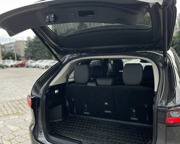 Серый Мазда CX-90, объемом двигателя 3.3 л и пробегом 11 тыс. км за 34200 $, фото 21 на Automoto.ua
