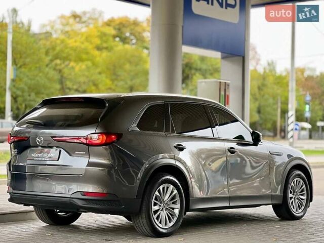 Мазда CX-90 2023 у Миколаєві на Automoto.ua Сірий Мазда CX-90, об'ємом двигуна 3.28 л та пробігом 21 тис. км за 39999 $, фото 3 на Automoto.ua