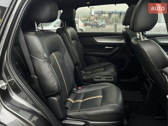 Сірий Мазда CX-90, об'ємом двигуна 2.49 л та пробігом 25 тис. км за 45999 $, фото 24 на Automoto.ua