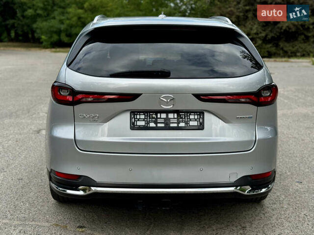 Серый Мазда CX-90, объемом двигателя 2.49 л и пробегом 28 тыс. км за 40900 $, фото 3 на Automoto.ua