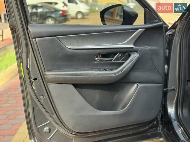 Сірий Мазда CX-90, об'ємом двигуна 2.5 л та пробігом 14 тис. км за 39900 $, фото 17 на Automoto.ua