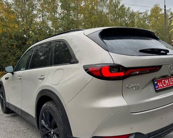 Серый Мазда CX-90, объемом двигателя 2.49 л и пробегом 1 тыс. км за 40700 $, фото 4 на Automoto.ua