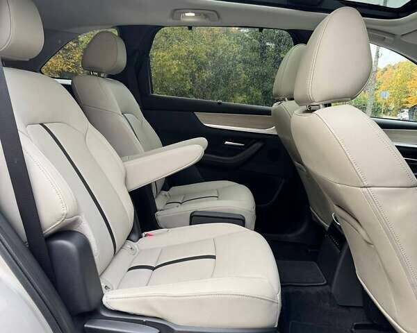 Серый Мазда CX-90, объемом двигателя 2.49 л и пробегом 1 тыс. км за 40700 $, фото 18 на Automoto.ua