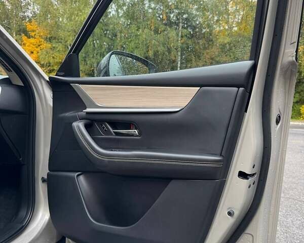 Серый Мазда CX-90, объемом двигателя 2.49 л и пробегом 1 тыс. км за 40700 $, фото 28 на Automoto.ua