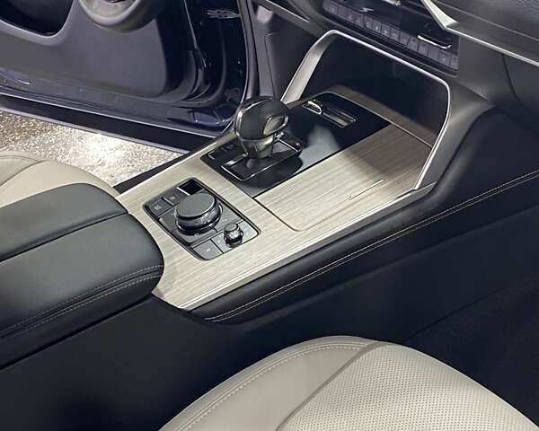 Синій Мазда CX-90, об'ємом двигуна 3.28 л та пробігом 7 тис. км за 42700 $, фото 3 на Automoto.ua