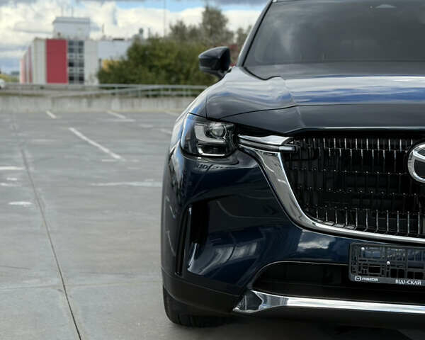 Мазда CX-90 2024 в Киеве на Automoto.ua Синий Мазда CX-90, объемом двигателя 3.28 л и пробегом 7 тыс. км за 40000 $, фото 4 на Automoto.ua