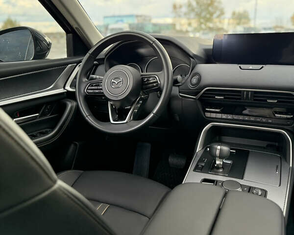 Мазда CX-90 2024 в Киеве на Automoto.ua Синий Мазда CX-90, объемом двигателя 3.28 л и пробегом 7 тыс. км за 40000 $, фото 42 на Automoto.ua