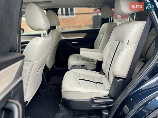 Синий Мазда CX-90, объемом двигателя 3.3 л и пробегом 1 тыс. км за 34999 $, фото 30 на Automoto.ua