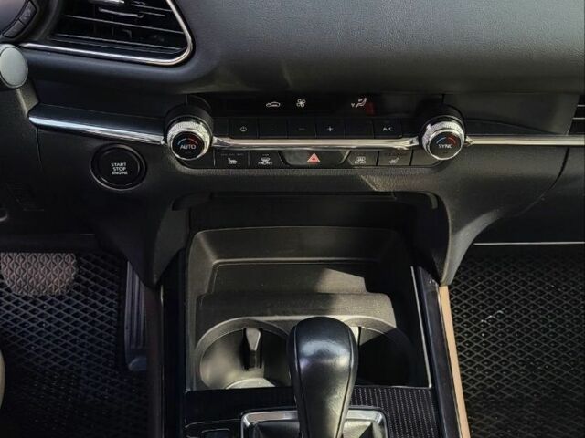 Белый Мазда Другая, объемом двигателя 2.5 л и пробегом 78 тыс. км за 19800 $, фото 4 на Automoto.ua