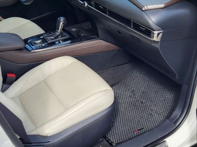 Белый Мазда Другая, объемом двигателя 2.5 л и пробегом 78 тыс. км за 19800 $, фото 2 на Automoto.ua