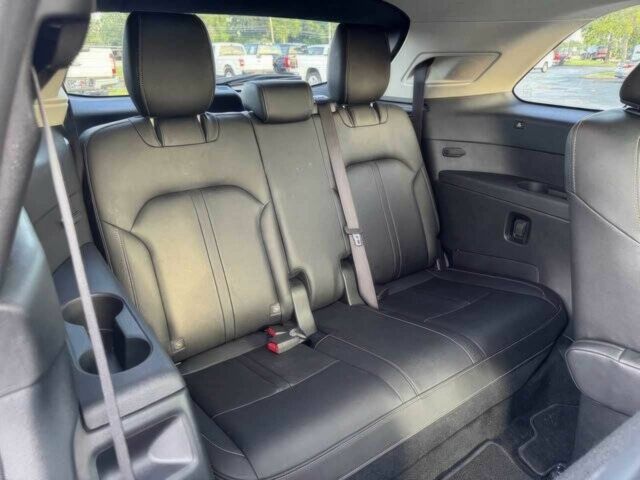 Черный Мазда Другая, объемом двигателя 3.3 л и пробегом 19 тыс. км за 18150 $, фото 10 на Automoto.ua