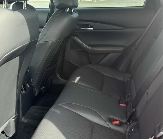 Красный Мазда Другая, объемом двигателя 2.5 л и пробегом 7 тыс. км за 22200 $, фото 7 на Automoto.ua