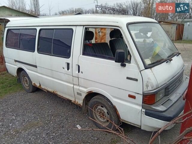 Білий Мазда E-series, об'ємом двигуна 2.17 л та пробігом 238 тис. км за 1650 $, фото 4 на Automoto.ua