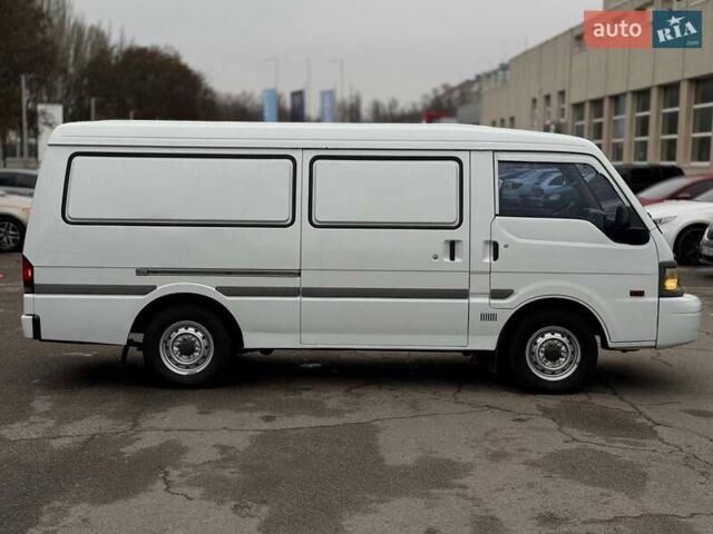 Білий Мазда E-series, об'ємом двигуна 2.18 л та пробігом 139 тис. км за 7499 $, фото 4 на Automoto.ua