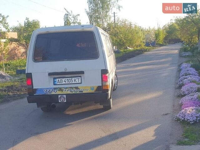 Белый Мазда E-series, объемом двигателя 1.4 л и пробегом 430 тыс. км за 1950 $, фото 19 на Automoto.ua