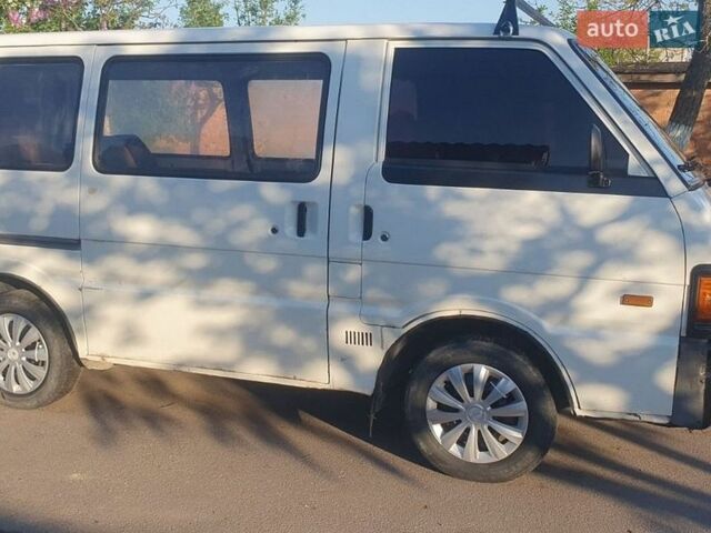Белый Мазда E-series, объемом двигателя 1.4 л и пробегом 430 тыс. км за 1950 $, фото 14 на Automoto.ua