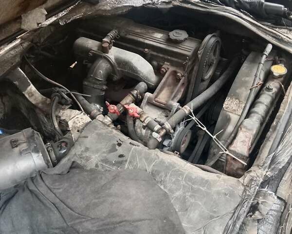 Синий Мазда E-series, объемом двигателя 2.2 л и пробегом 300 тыс. км за 1799 $, фото 5 на Automoto.ua