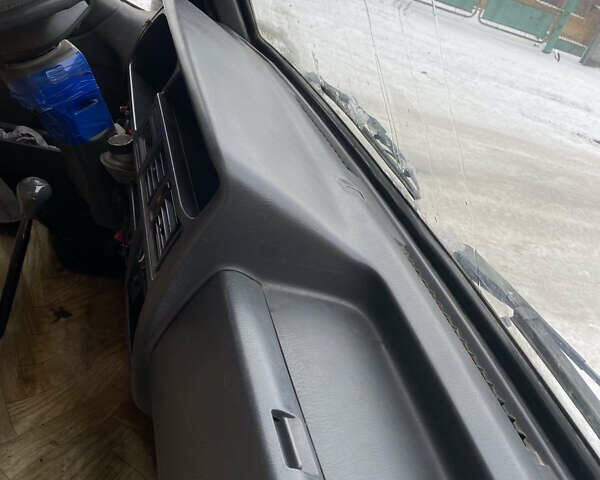 Синий Мазда E-series, объемом двигателя 2.2 л и пробегом 280 тыс. км за 1850 $, фото 13 на Automoto.ua