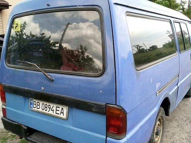 Синій Мазда E-series, об'ємом двигуна 2.18 л та пробігом 320 тис. км за 3300 $, фото 2 на Automoto.ua