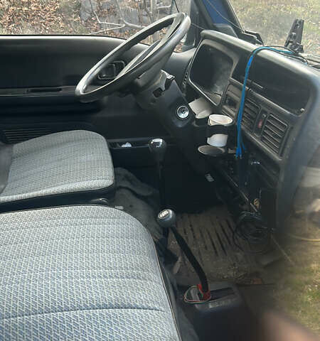 Синий Мазда E-series, объемом двигателя 2.2 л и пробегом 650 тыс. км за 6000 $, фото 5 на Automoto.ua