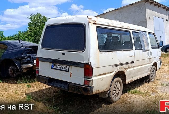 Мазда E 2000, объемом двигателя 2 л и пробегом 300 тыс. км за 750 $, фото 2 на Automoto.ua