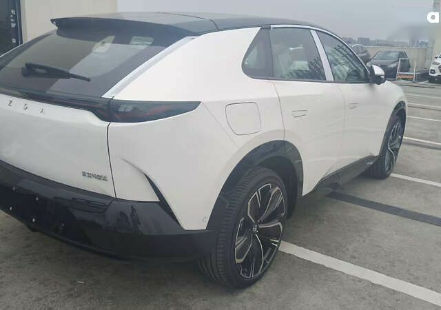 Мазда EZ-6, объемом двигателя 0 л и пробегом 1 тыс. км за 35200 $, фото 8 на Automoto.ua