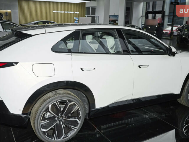 Мазда EZ-60, объемом двигателя 1.5 л и пробегом 0 тыс. км за 35500 $, фото 6 на Automoto.ua