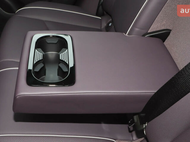 Мазда EZ-60, об'ємом двигуна 1.5 л та пробігом 0 тис. км за 35500 $, фото 25 на Automoto.ua