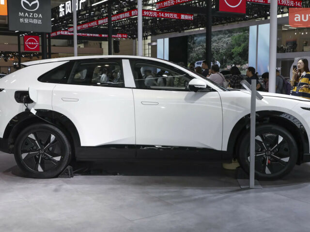 Мазда EZ-60, об'ємом двигуна 1.5 л та пробігом 0 тис. км за 27400 $, фото 6 на Automoto.ua