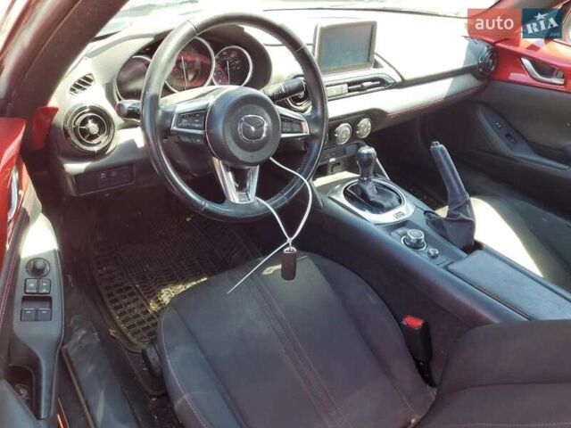 Красный Мазда Miata, объемом двигателя 2 л и пробегом 91 тыс. км за 2900 $, фото 7 на Automoto.ua