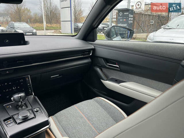 Білий Мазда MX-30, об'ємом двигуна 0 л та пробігом 42 тис. км за 15200 $, фото 14 на Automoto.ua