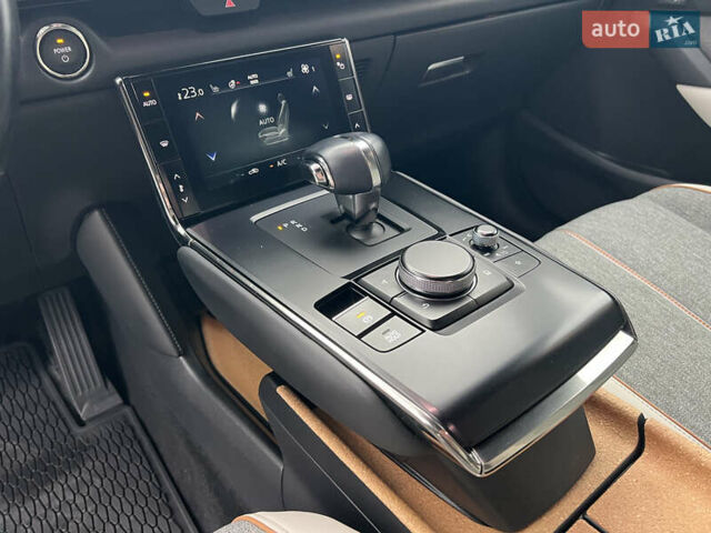Білий Мазда MX-30, об'ємом двигуна 0 л та пробігом 42 тис. км за 15200 $, фото 19 на Automoto.ua