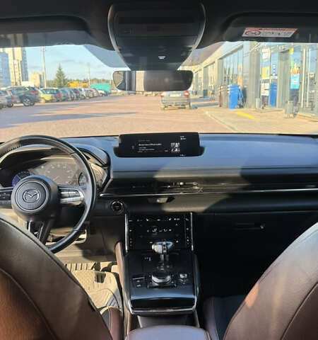 Белый Мазда MX-30, объемом двигателя 0 л и пробегом 139 тыс. км за 13750 $, фото 10 на Automoto.ua