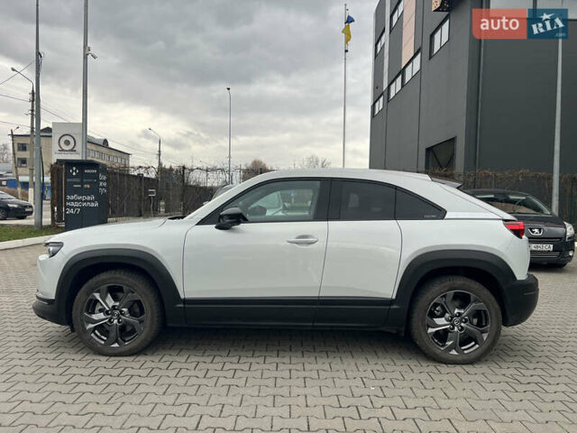 Білий Мазда MX-30, об'ємом двигуна 0 л та пробігом 42 тис. км за 15200 $, фото 2 на Automoto.ua