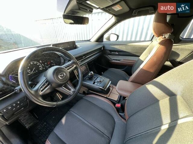 Белый Мазда MX-30, объемом двигателя 0 л и пробегом 26 тыс. км за 19000 $, фото 15 на Automoto.ua