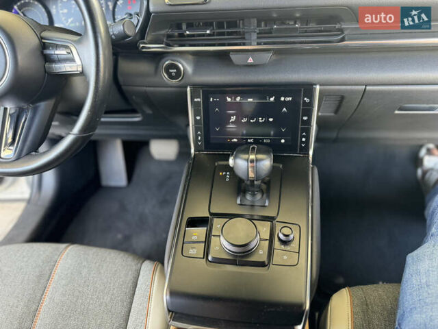 Білий Мазда MX-30, об'ємом двигуна 0 л та пробігом 37 тис. км за 16500 $, фото 13 на Automoto.ua