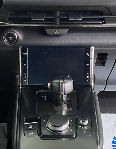 Белый Мазда MX-30, объемом двигателя 0 л и пробегом 139 тыс. км за 13950 $, фото 23 на Automoto.ua