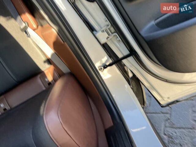 Белый Мазда MX-30, объемом двигателя 0 л и пробегом 26 тыс. км за 19000 $, фото 18 на Automoto.ua