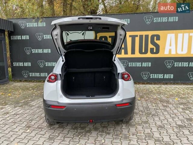 Мазда MX-30 2020 в Хмельницком на Automoto.ua Белый Мазда MX-30, объемом двигателя 0 л и пробегом 32 тыс. км за 15700 $, фото 8 на Automoto.ua