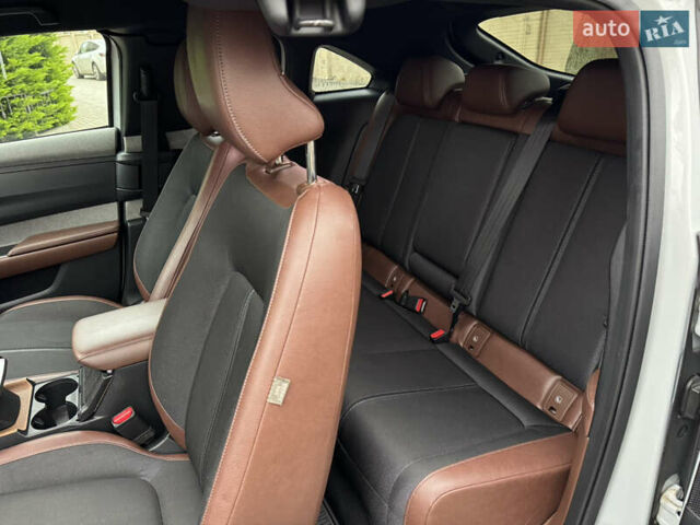 Белый Мазда MX-30, объемом двигателя 0 л и пробегом 52 тыс. км за 15000 $, фото 8 на Automoto.ua