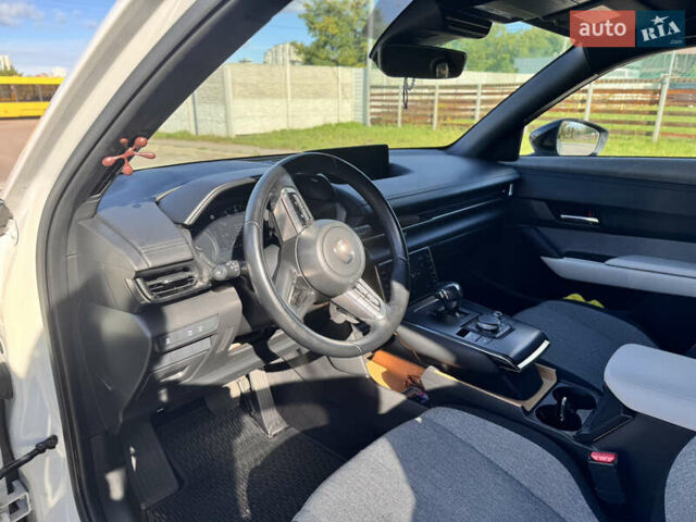 Мазда MX-30 2021 в Киеве на Automoto.ua Белый Мазда MX-30, объемом двигателя 0 л и пробегом 24 тыс. км за 15500 $, фото 22 на Automoto.ua