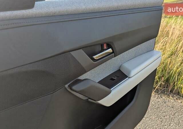 Белый Мазда MX-30, объемом двигателя 0 л и пробегом 105 тыс. км за 13800 $, фото 55 на Automoto.ua