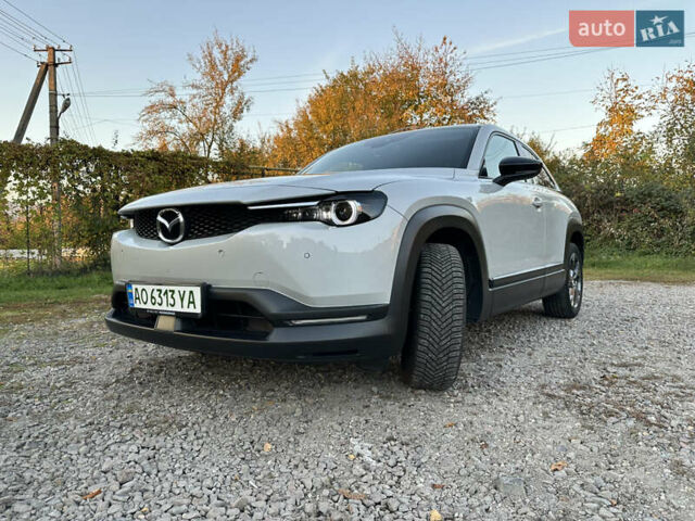 Мазда MX-30 2021 в Мукачеве на Automoto.ua Белый Мазда MX-30, объемом двигателя 0 л и пробегом 61 тыс. км за 14800 $, фото 26 на Automoto.ua