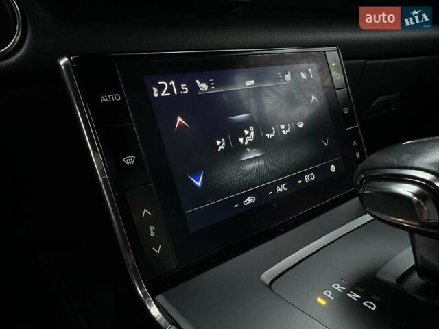 Белый Мазда MX-30, объемом двигателя 0 л и пробегом 69 тыс. км за 14100 $, фото 22 на Automoto.ua