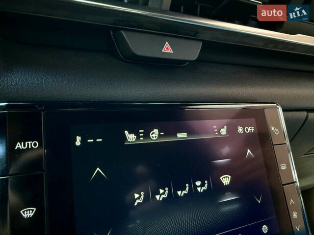 Белый Мазда MX-30, объемом двигателя 0 л и пробегом 64 тыс. км за 14000 $, фото 37 на Automoto.ua