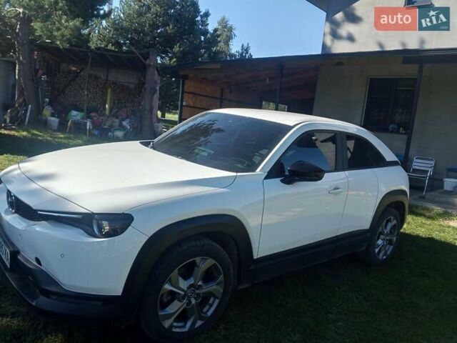 Білий Мазда MX-30, об'ємом двигуна 0 л та пробігом 115 тис. км за 9800 $, фото 17 на Automoto.ua