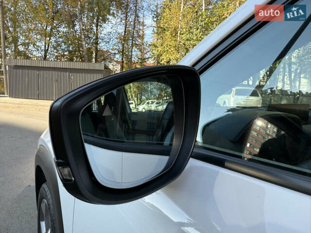 Белый Мазда MX-30, объемом двигателя 0 л и пробегом 64 тыс. км за 14000 $, фото 20 на Automoto.ua