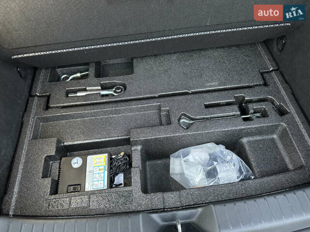 Мазда MX-30 2021 в Мукачеве на Automoto.ua Белый Мазда MX-30, объемом двигателя 0 л и пробегом 61 тыс. км за 14800 $, фото 7 на Automoto.ua