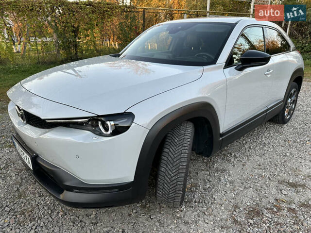 Мазда MX-30 2021 в Мукачеве на Automoto.ua Белый Мазда MX-30, объемом двигателя 0 л и пробегом 61 тыс. км за 14800 $, фото 31 на Automoto.ua